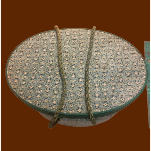 Vintage MCM Cloth Covered Sewing Box With Lid & Rope Handles and Thread Decor - Picture 5 of 6